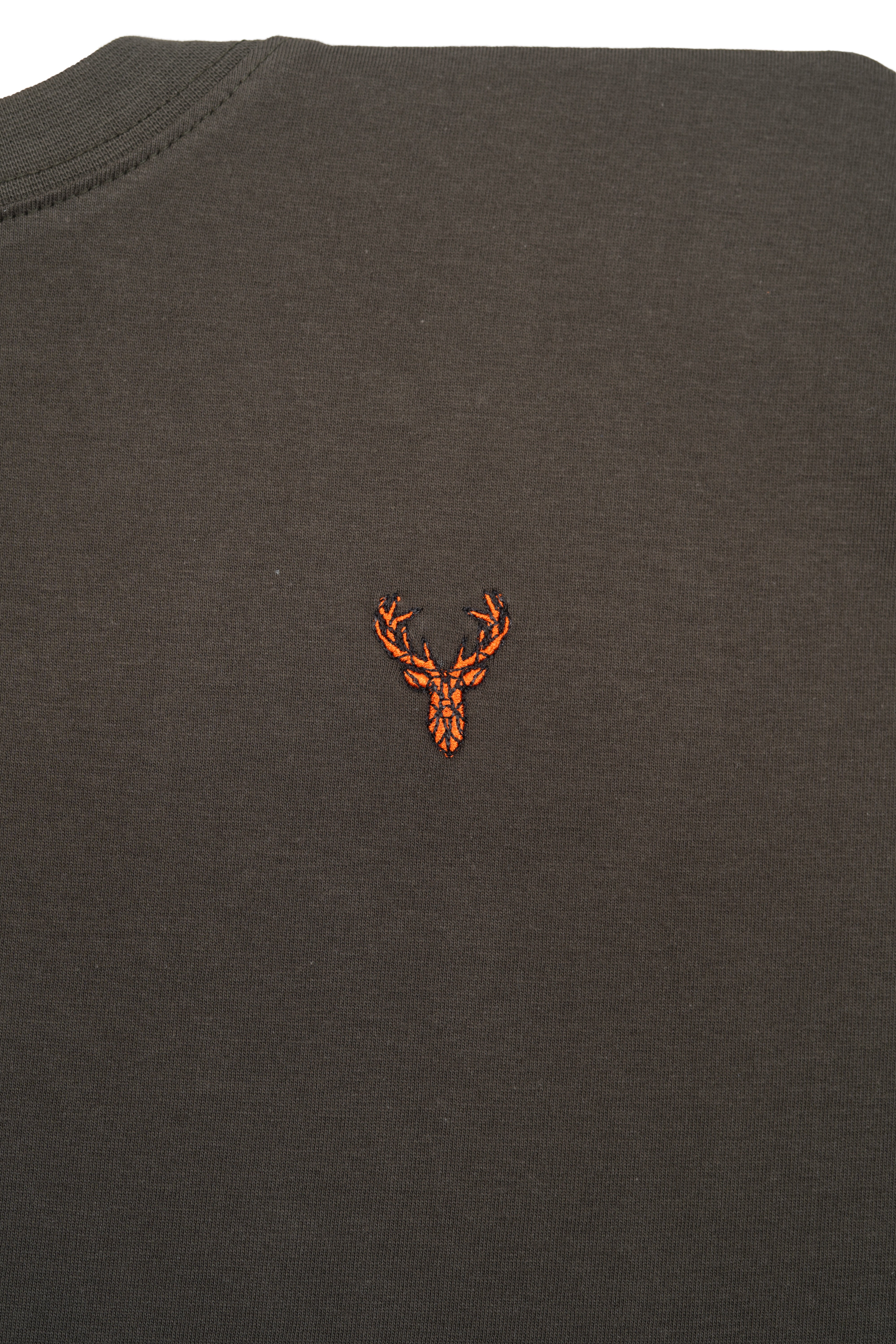 Robustes T-Shirt mit Stickerei